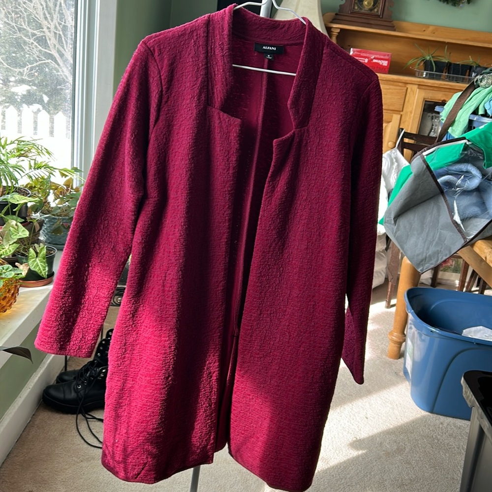 Medium Alfani Raspberry Long Jackey